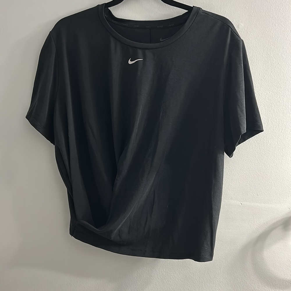 Nike Women's One Luxe Dri-FIT Twist Cropped Short-Sleeve Top - Picture 2 of 5
